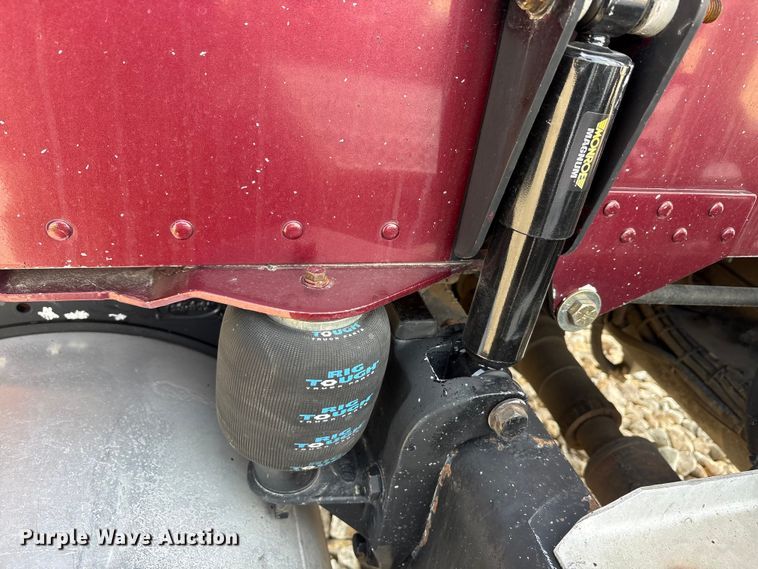 image for item EU0369 2007 Peterbilt 379 semi truck