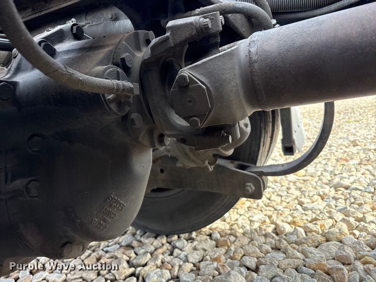 image for item EU0369 2007 Peterbilt 379 semi truck