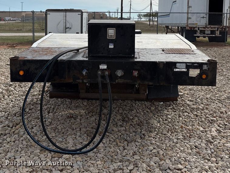 image for item EU0370 2008 Landoll Corporation double drop deck equipment trailer