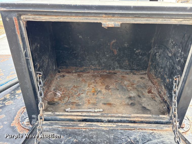 image for item EU0370 2008 Landoll Corporation double drop deck equipment trailer