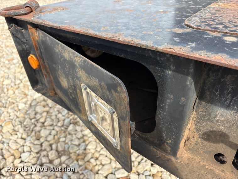 image for item EU0370 2008 Landoll Corporation double drop deck equipment trailer