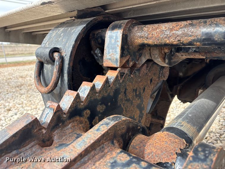 image for item EU0370 2008 Landoll Corporation double drop deck equipment trailer