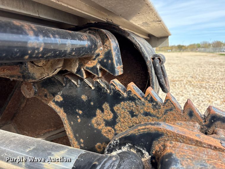 image for item EU0370 2008 Landoll Corporation double drop deck equipment trailer