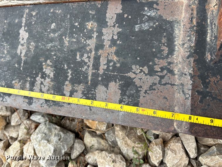 image for item EU0370 2008 Landoll Corporation double drop deck equipment trailer