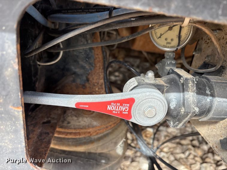 image for item EU0370 2008 Landoll Corporation double drop deck equipment trailer