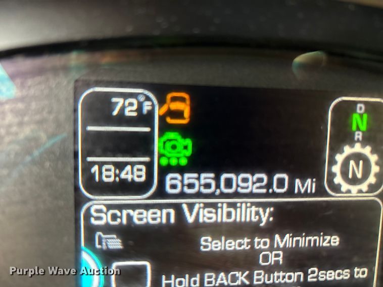 image for item EU0450 2019 Kenworth T680 semi truck