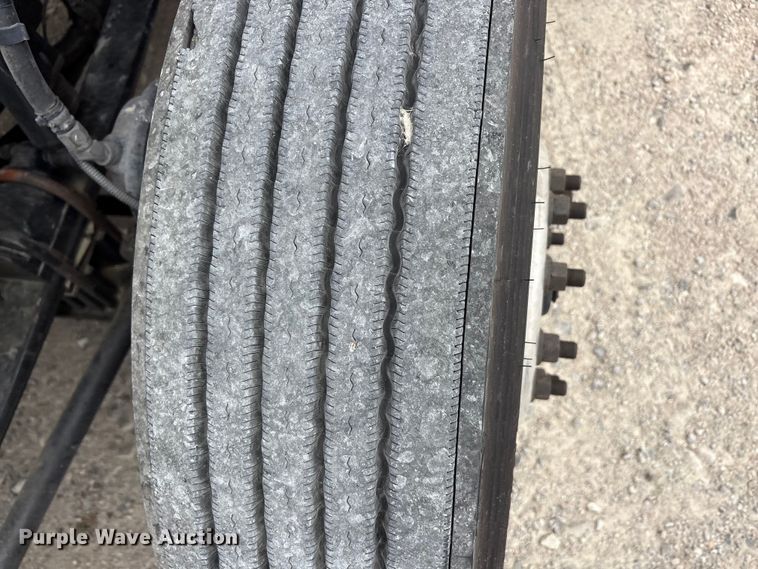 image for item EU0450 2019 Kenworth T680 semi truck