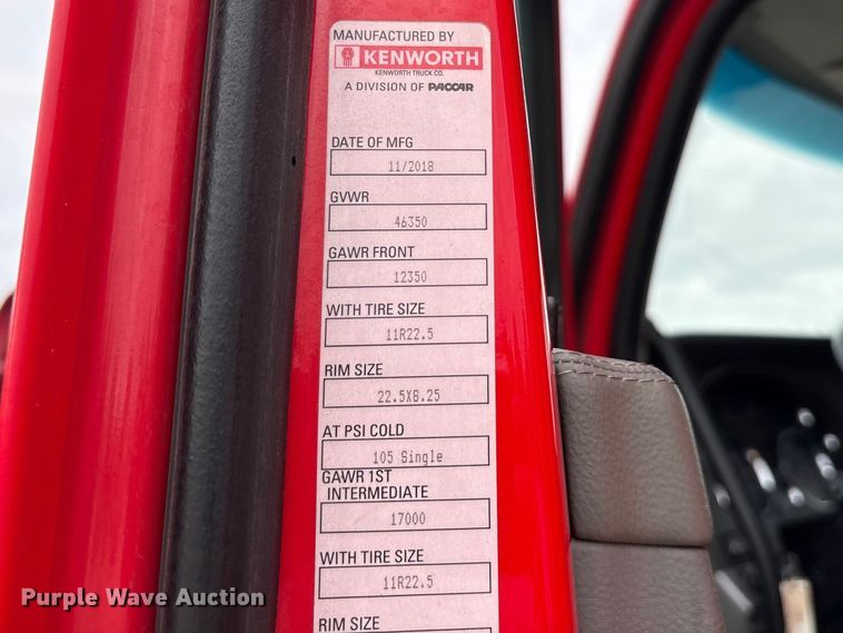 image for item EU0450 2019 Kenworth T680 semi truck