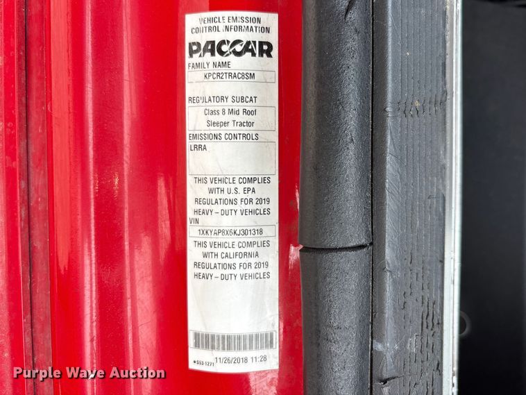 image for item EU0450 2019 Kenworth T680 semi truck