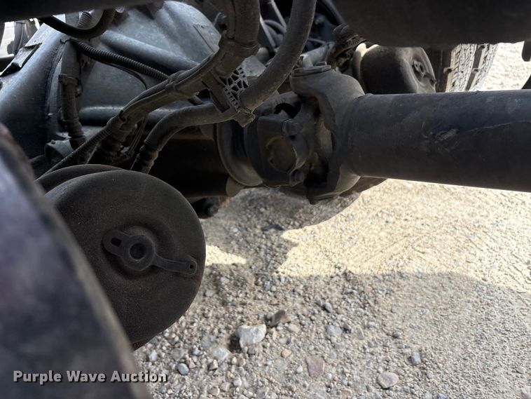 image for item EU0451 2020 Kenworth T680 semi truck