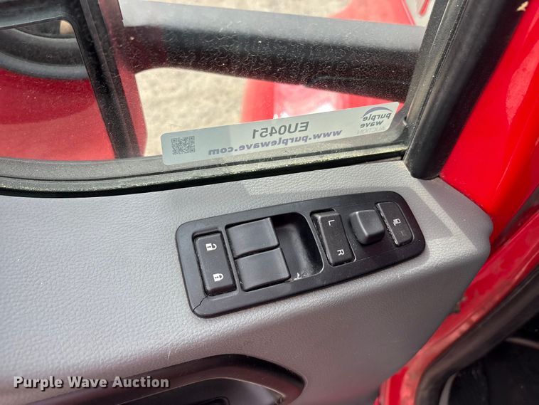 image for item EU0451 2020 Kenworth T680 semi truck