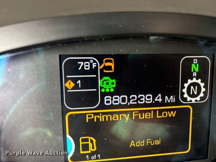 image for item EU0451 2020 Kenworth T680 semi truck