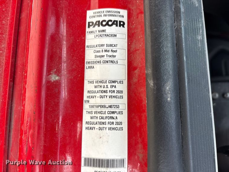 image for item EU0451 2020 Kenworth T680 semi truck