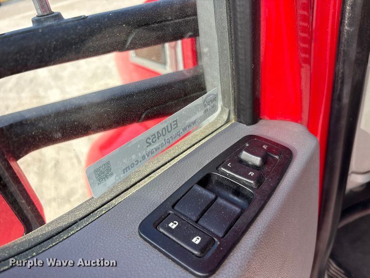 image for item EU0452 2020 Kenworth T680 semi truck