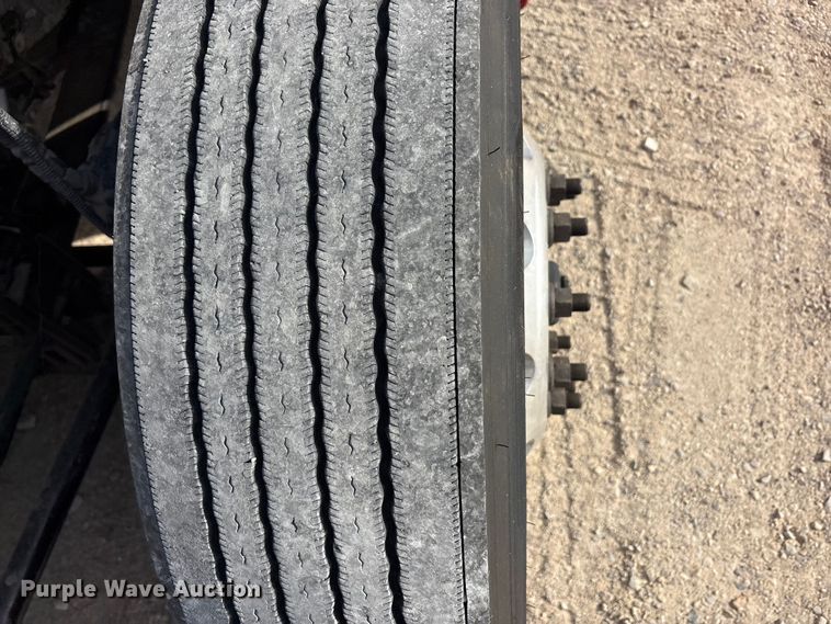 image for item EU0452 2020 Kenworth T680 semi truck