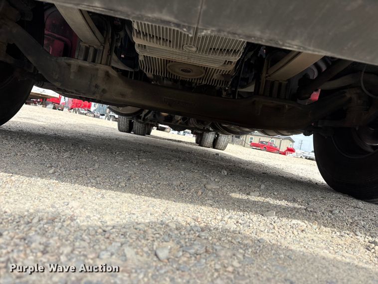 image for item EU0453 2020 Kenworth T680 semi truck