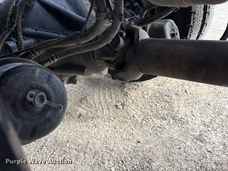 image for item EU0454 2020 Kenworth T680 semi truck