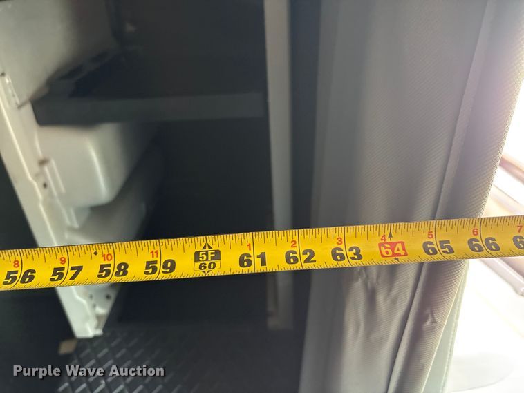 image for item EU0454 2020 Kenworth T680 semi truck