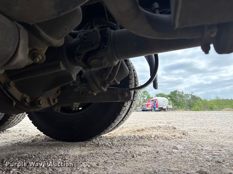 image for item EU0455 2018 Kenworth T680 semi truck