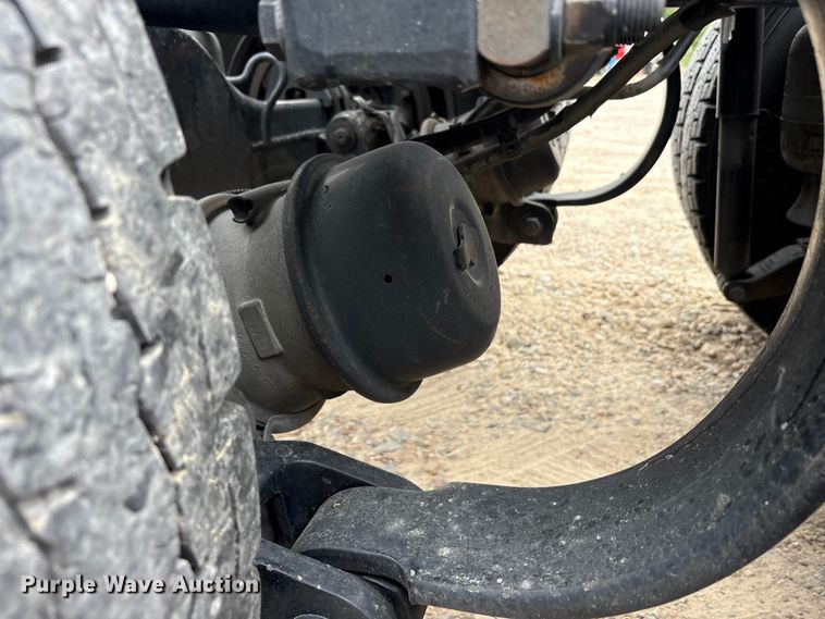 image for item EU0455 2018 Kenworth T680 semi truck