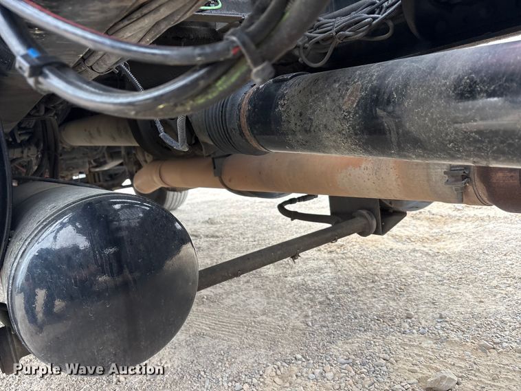 image for item EU0455 2018 Kenworth T680 semi truck