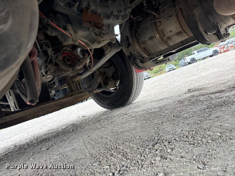 image for item EU0455 2018 Kenworth T680 semi truck