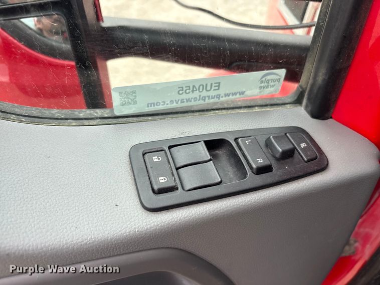 image for item EU0455 2018 Kenworth T680 semi truck