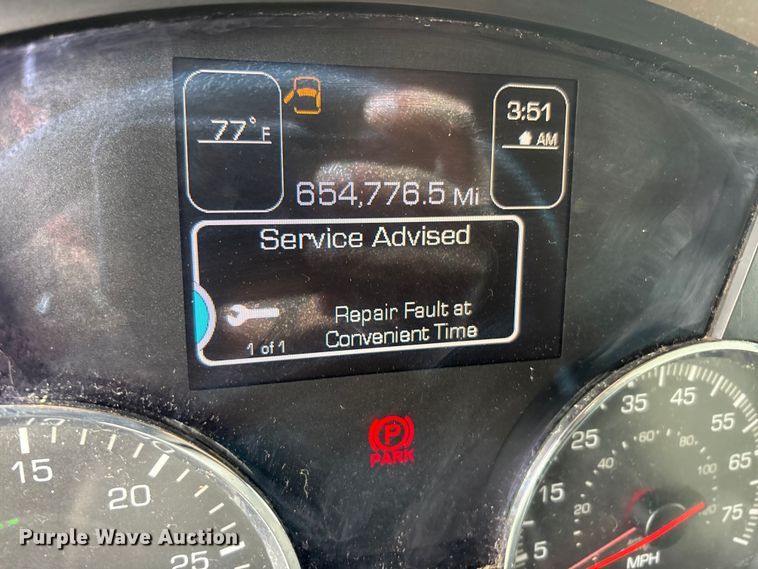 image for item EU0455 2018 Kenworth T680 semi truck