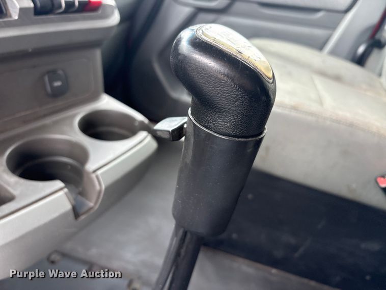 image for item EU0455 2018 Kenworth T680 semi truck