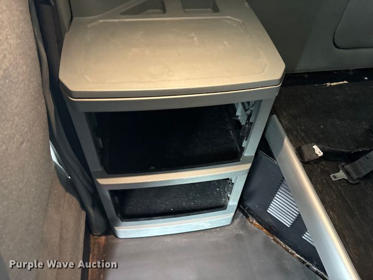 image for item EU0455 2018 Kenworth T680 semi truck