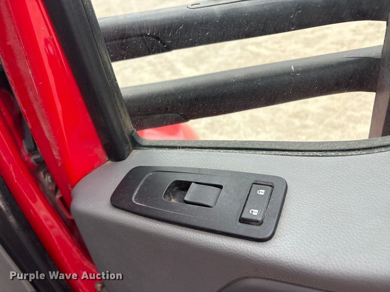 image for item EU0455 2018 Kenworth T680 semi truck