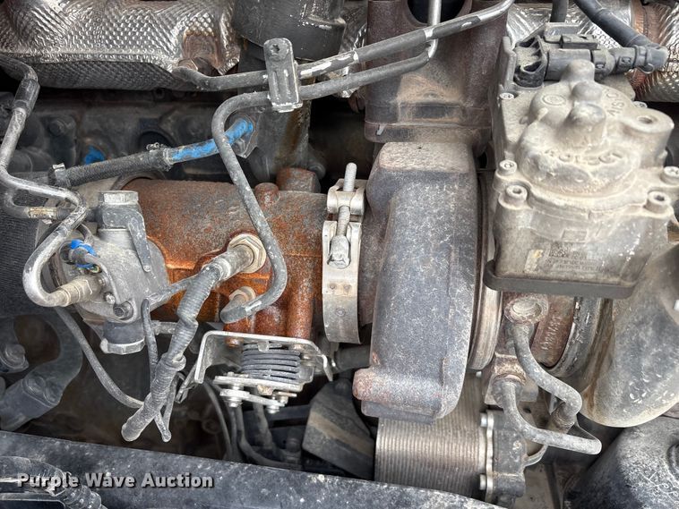 image for item EU0455 2018 Kenworth T680 semi truck