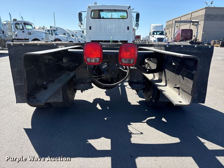 image for item EU8630 2014 Freightliner Business Class M2 truck cab and chassis