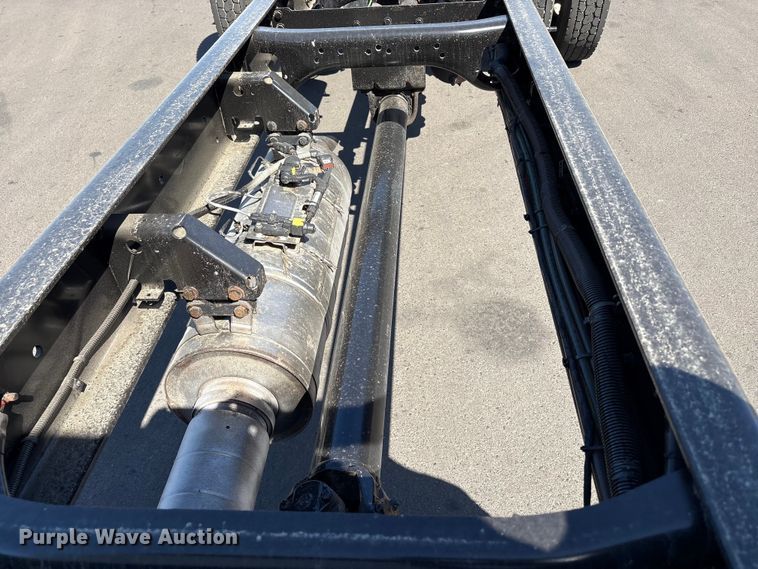 image for item EU8630 2014 Freightliner Business Class M2 truck cab and chassis