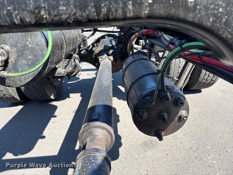 image for item EU8630 2014 Freightliner Business Class M2 truck cab and chassis