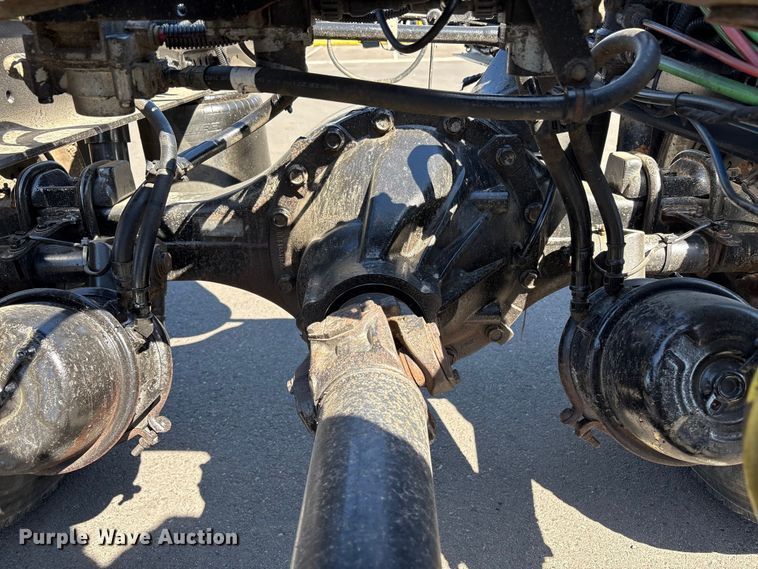 image for item EU8630 2014 Freightliner Business Class M2 truck cab and chassis