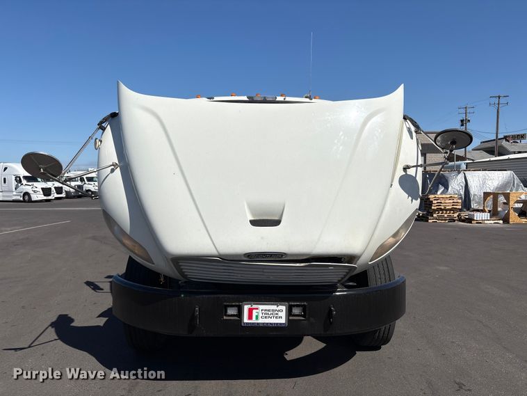 image for item EU8630 2014 Freightliner Business Class M2 truck cab and chassis