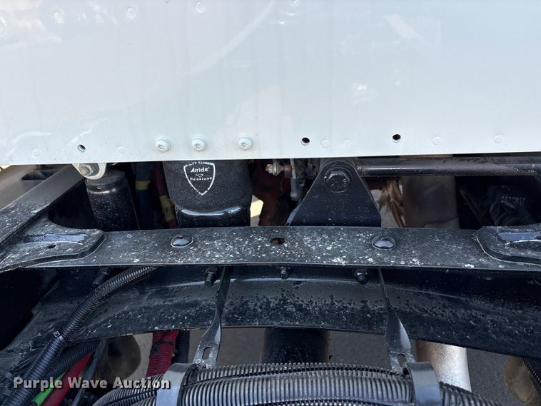 image for item EU8630 2014 Freightliner Business Class M2 truck cab and chassis