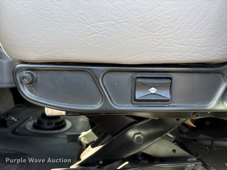 image for item EU8630 2014 Freightliner Business Class M2 truck cab and chassis