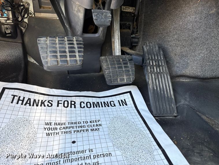 image for item EU8630 2014 Freightliner Business Class M2 truck cab and chassis