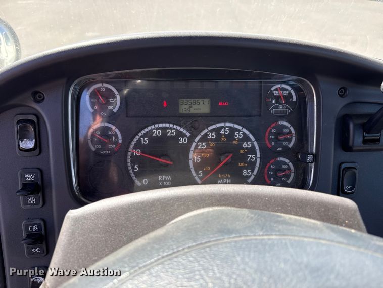 image for item EU8630 2014 Freightliner Business Class M2 truck cab and chassis