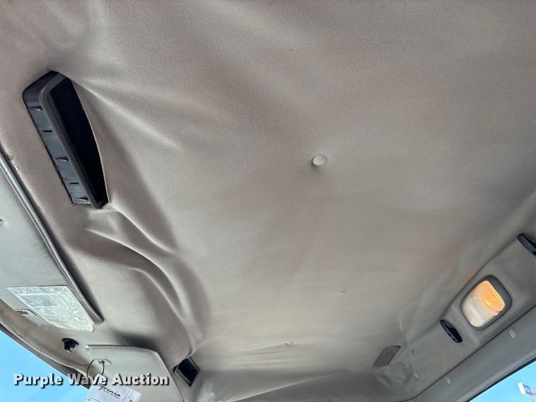 image for item EU8630 2014 Freightliner Business Class M2 truck cab and chassis