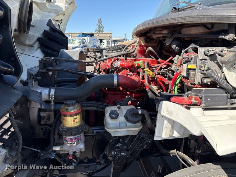 image for item EU8630 2014 Freightliner Business Class M2 truck cab and chassis