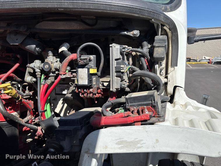 image for item EU8630 2014 Freightliner Business Class M2 truck cab and chassis