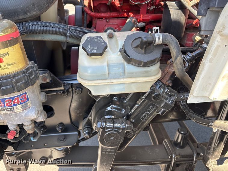 image for item EU8630 2014 Freightliner Business Class M2 truck cab and chassis