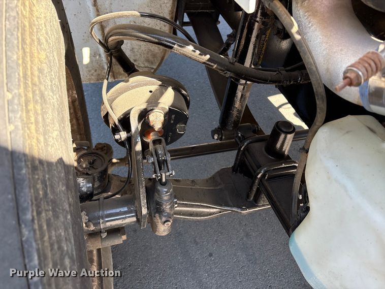 image for item EU8630 2014 Freightliner Business Class M2 truck cab and chassis