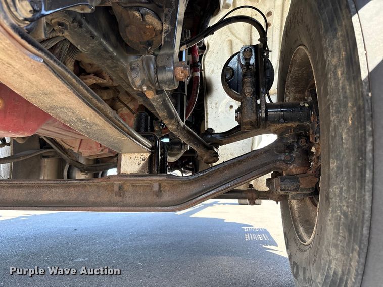 image for item EU8630 2014 Freightliner Business Class M2 truck cab and chassis