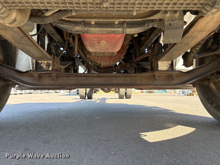 image for item EU8630 2014 Freightliner Business Class M2 truck cab and chassis