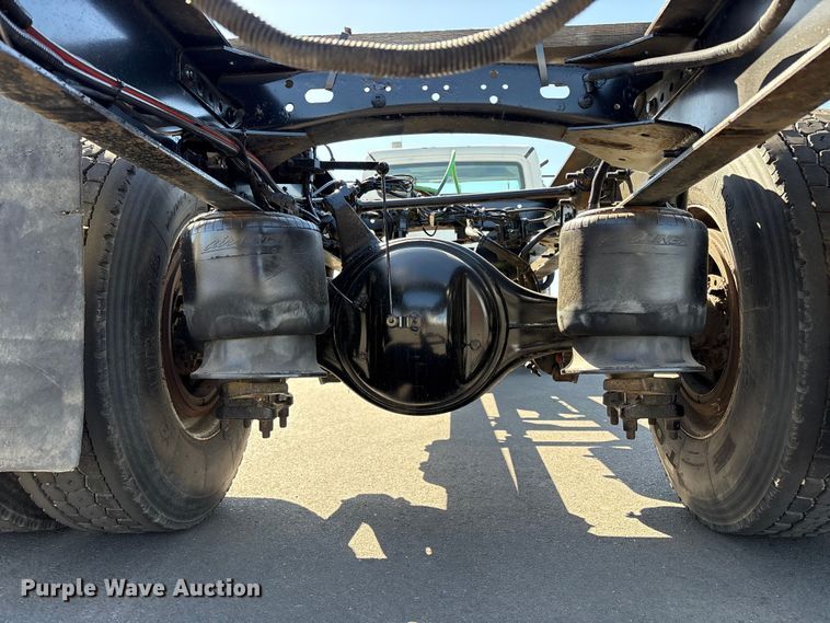 image for item EU8630 2014 Freightliner Business Class M2 truck cab and chassis