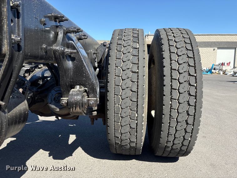 image for item EU8630 2014 Freightliner Business Class M2 truck cab and chassis